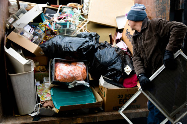 Best Commercial Cleanout Services  in West Dundee, IL