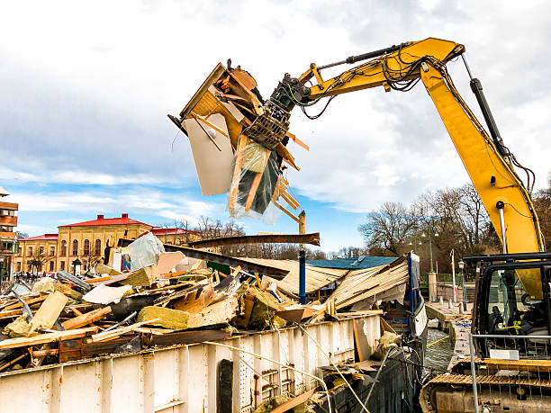 Trash Removal Near Me in West Dundee, IL